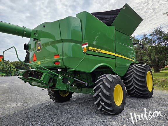 Image of John Deere S780 equipment image 3