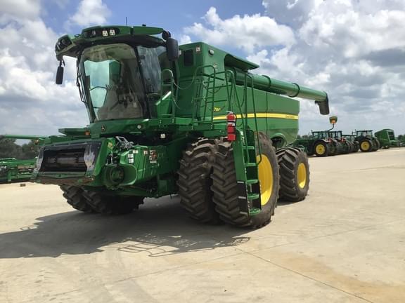 Image of John Deere S780 equipment image 4