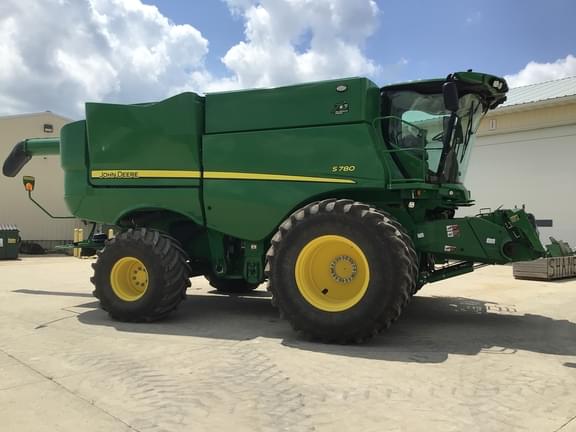 Image of John Deere S780 equipment image 4