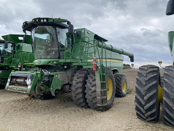 Image of John Deere S780 equipment image 2