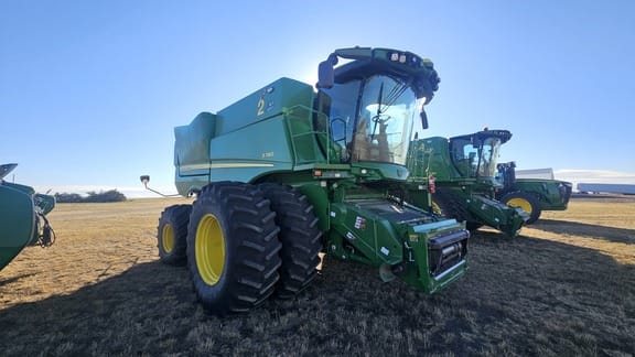 2022 John Deere S780 Equipment Image0