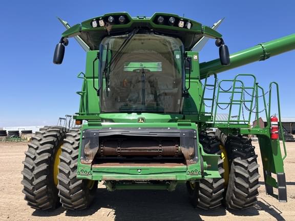 Image of John Deere S780 equipment image 1