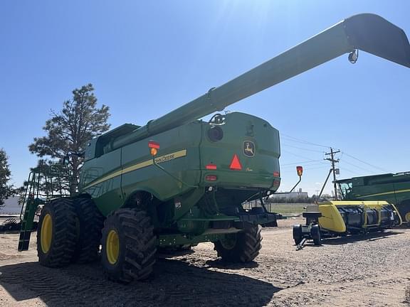 Image of John Deere S780 equipment image 4