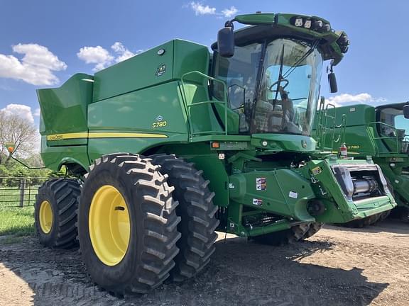 Image of John Deere S780 equipment image 2