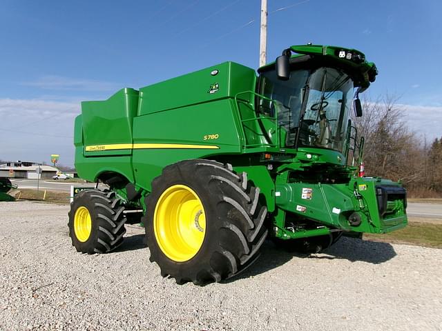 Image of John Deere S780 equipment image 3