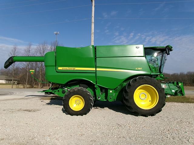 Image of John Deere S780 equipment image 4