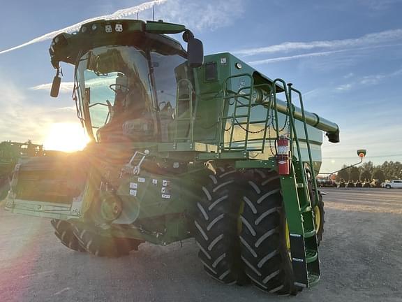 Image of John Deere S780 equipment image 3