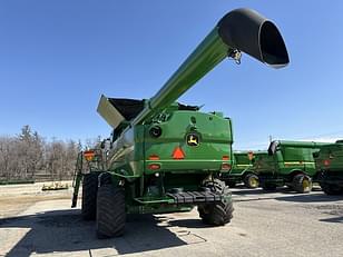 Main image John Deere S780 10