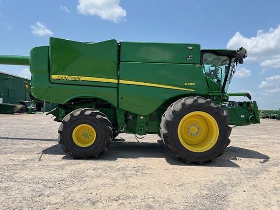 2022 John Deere S780 Equipment Image0