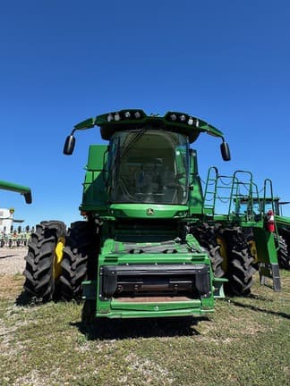 Image of John Deere S780 equipment image 2