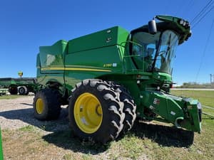 2022 John Deere S780 Image