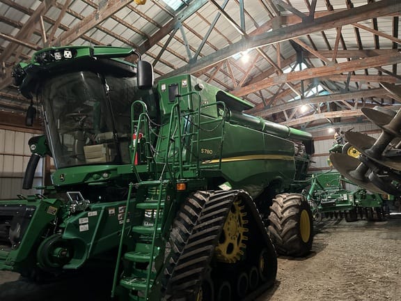 2022 John Deere S780 Equipment Image0