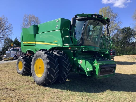 2022 John Deere S780 Equipment Image0
