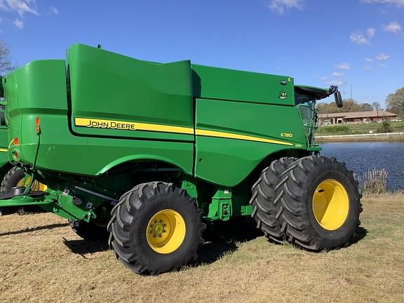 Image of John Deere S780 equipment image 1