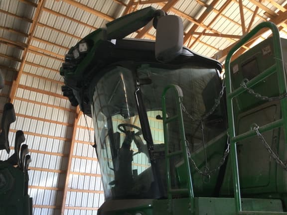 Image of John Deere S780 equipment image 4