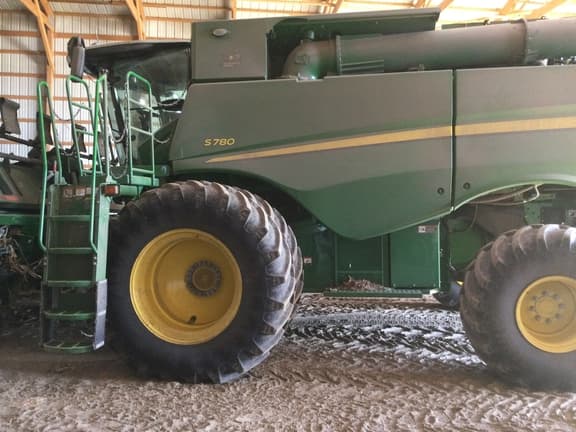 Image of John Deere S780 equipment image 1