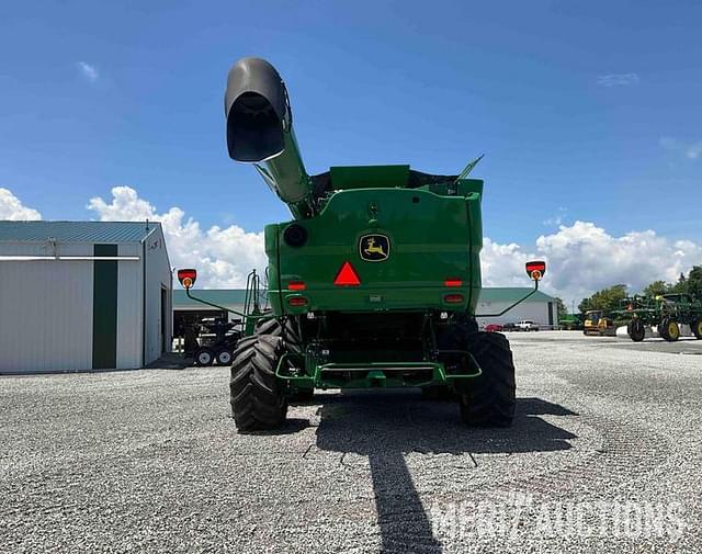 Image of John Deere S780 equipment image 4