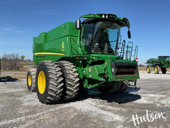 2022 John Deere S780 Equipment Image0