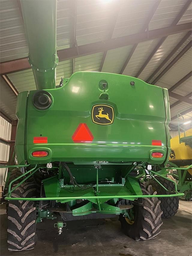 Image of John Deere S780 equipment image 1