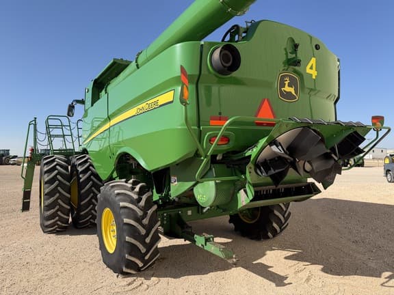 Image of John Deere S780 equipment image 2