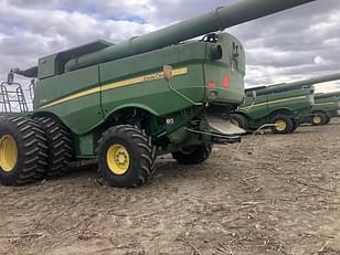 Main image John Deere S780 11