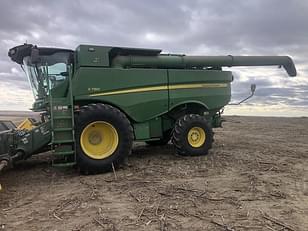 Main image John Deere S780 13