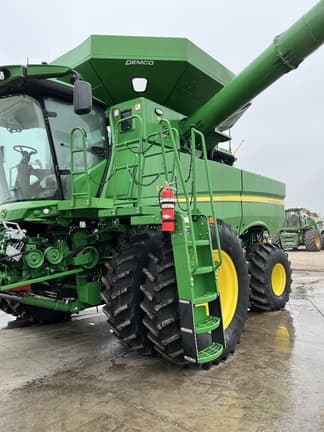 Image of John Deere S780 Primary image