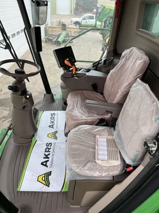 Image of John Deere S780 equipment image 4