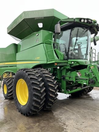 Image of John Deere S780 equipment image 1