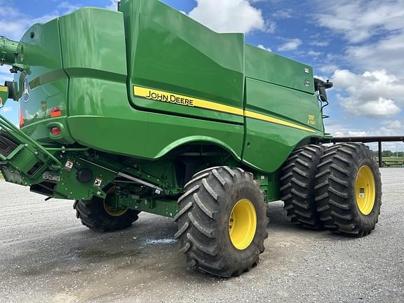 Image of John Deere S780 equipment image 4
