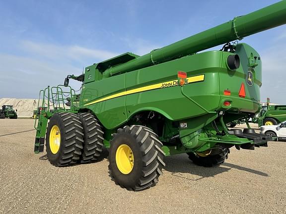 Image of John Deere S780 equipment image 4