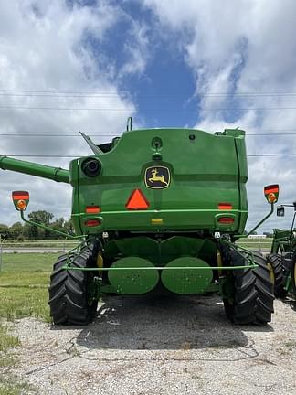 Image of John Deere S780 equipment image 2