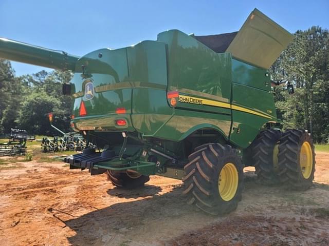 Image of John Deere S780 equipment image 2