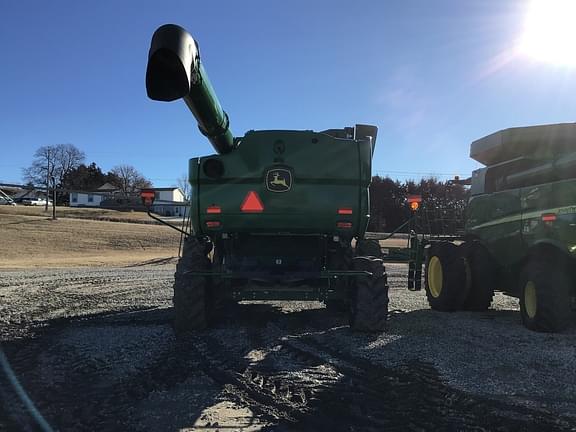 Image of John Deere S780 equipment image 4