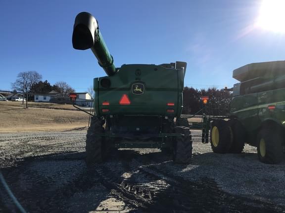 Image of John Deere S780 equipment image 4