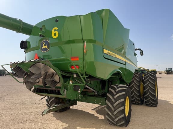 Image of John Deere S780 equipment image 4
