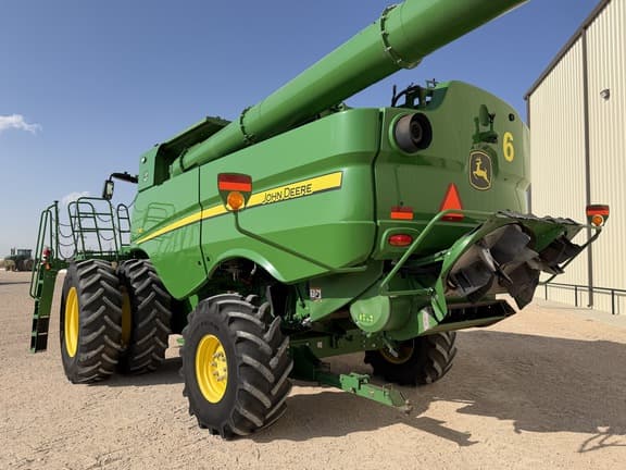 Image of John Deere S780 equipment image 2