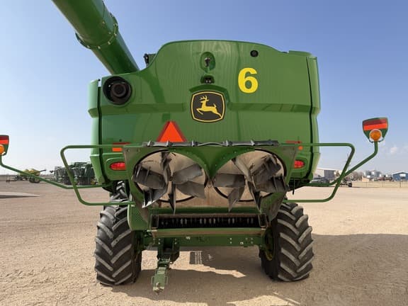 Image of John Deere S780 equipment image 3