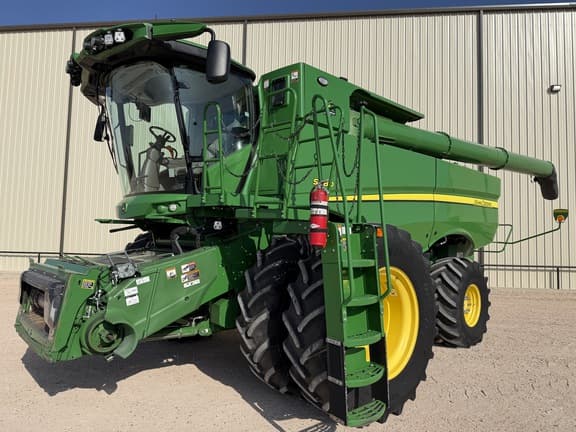 Image of John Deere S780 Primary image