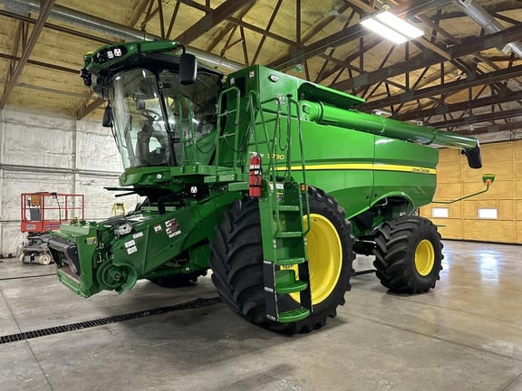 2022 John Deere S780 Equipment Image0