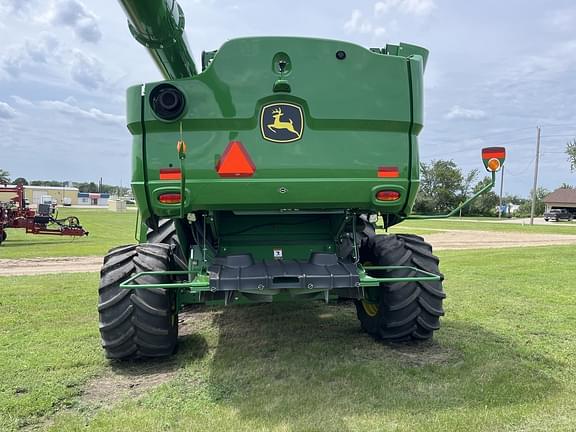 Image of John Deere S780 equipment image 3