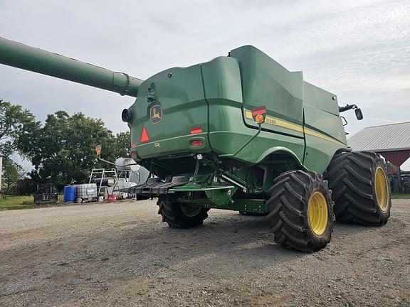 Image of John Deere S780 equipment image 2