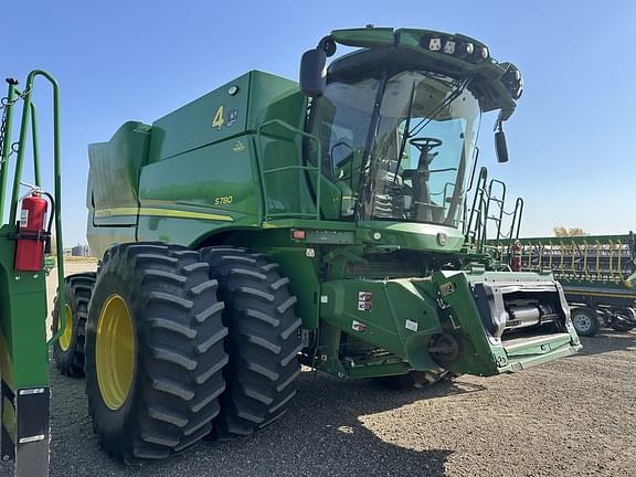 Image of John Deere S780 equipment image 2