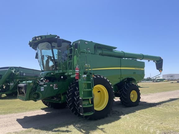 Image of John Deere S780 equipment image 3