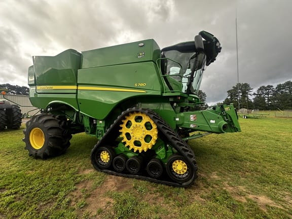 2022 John Deere S780 Equipment Image0