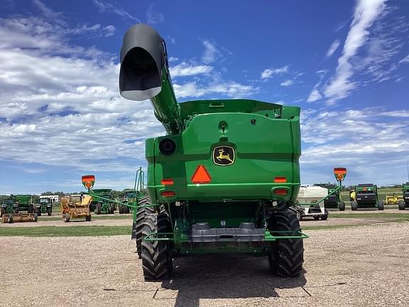 Image of John Deere S780 equipment image 4