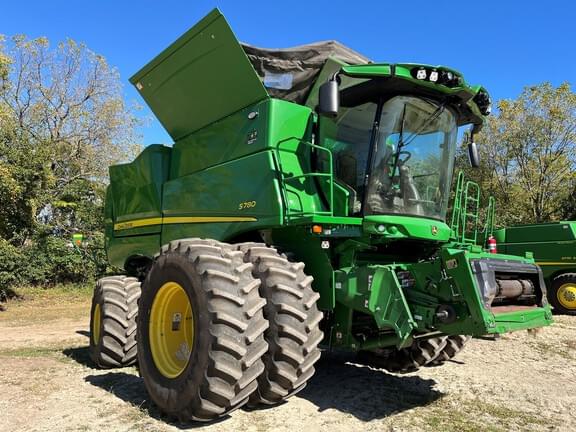 Image of John Deere S780 equipment image 1