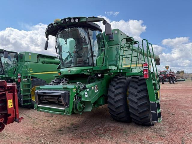 Image of John Deere S780 equipment image 1