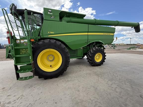 Image of John Deere S780 equipment image 4