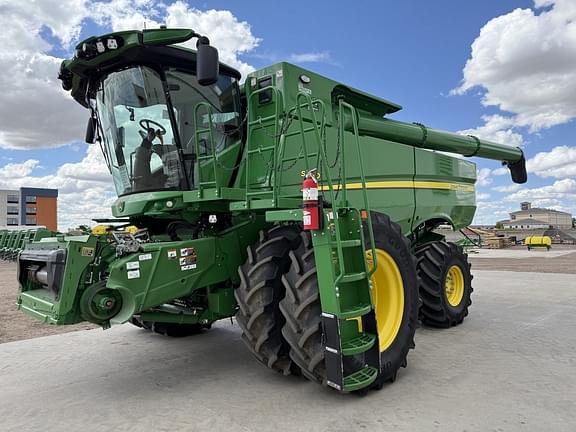 Image of John Deere S780 equipment image 3